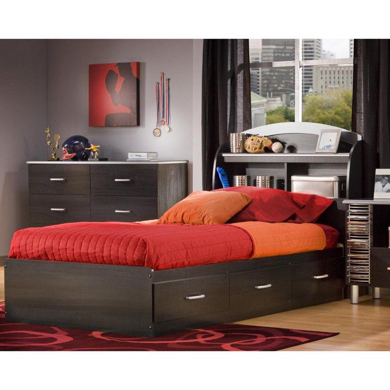 Bed with Drawers