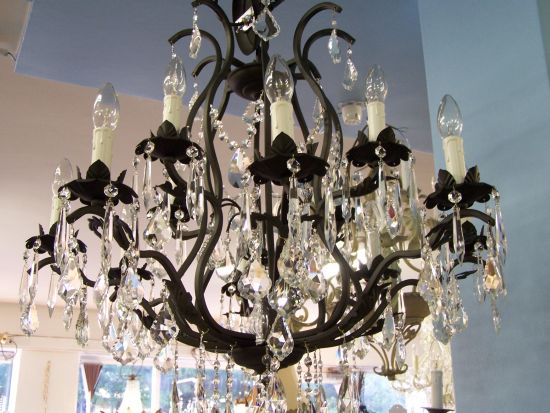 FLAMELESS CANDLE CHANDELIER