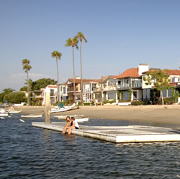 Beach House  Sale on Amazing Newport Beach Homes For Sale
