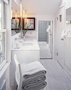 Small Bathroom Paint Ideas on Designing A Small Bathroom Is Actually Easy  Contrary To Popular