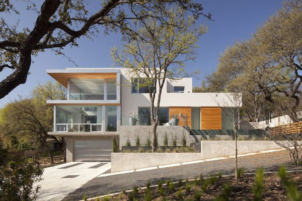 Breathtaking Solar Home by Dick Clark Architecture