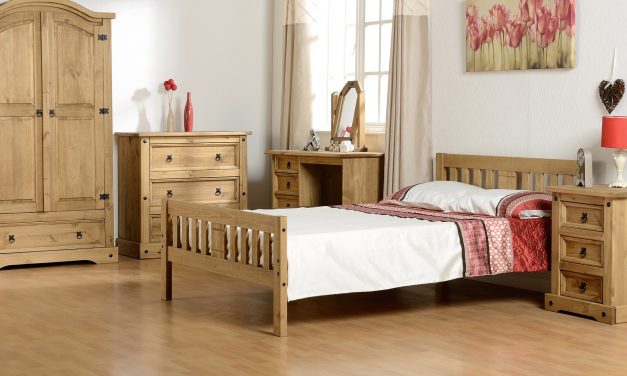 Enjoy the Beauty of Nature with Pine Beds for your Bedroom