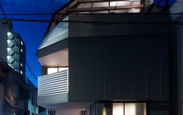 The Smart House by Modern Japanese Architect Keiji Ashizawa