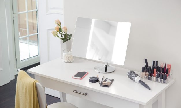 7 Best Lighted Makeup Mirrors for Flawless Illumination